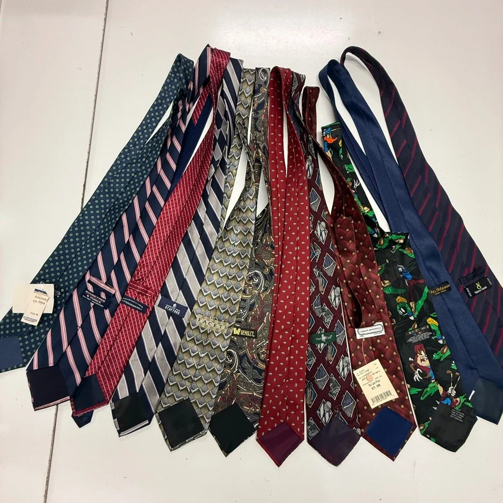Silk Ties Neckties Mens Lot of 12 Multicolor Stafford Looney Tunes Roundtree